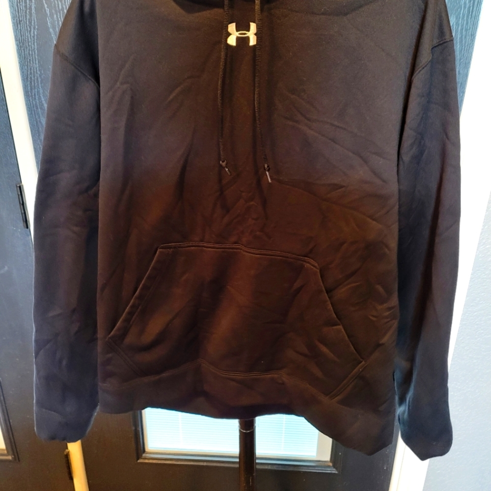 Men's pullover sweater